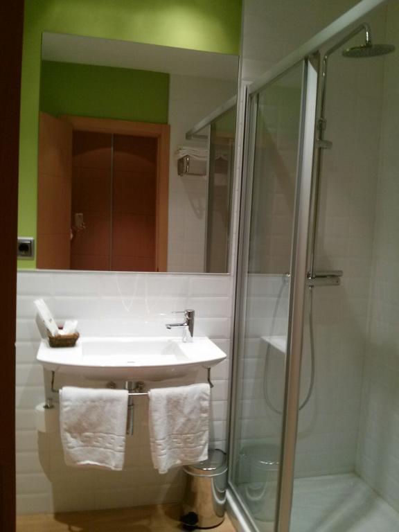 Nruta Ponferrada Hotel Bembibre  Kamer foto