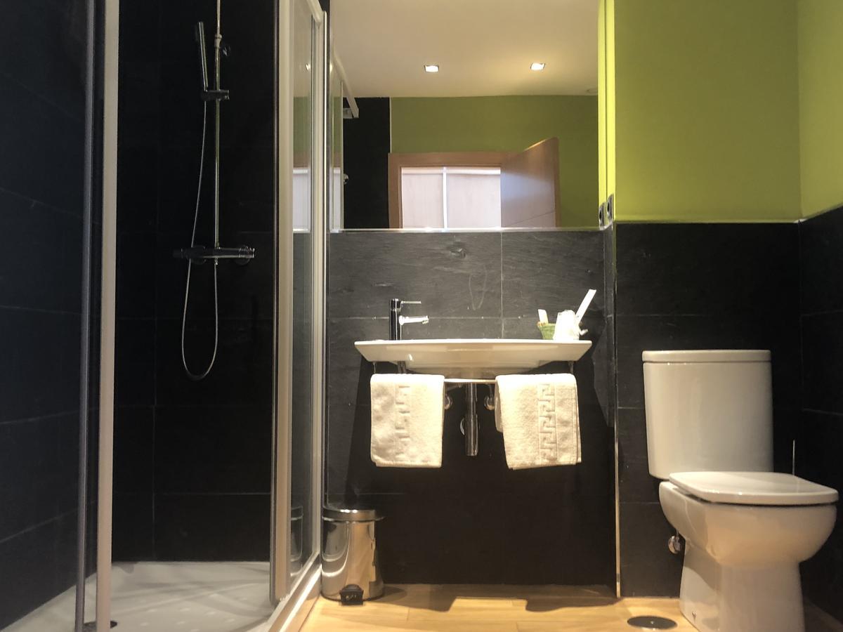 Nruta Ponferrada Hotel Bembibre  Buitenkant foto